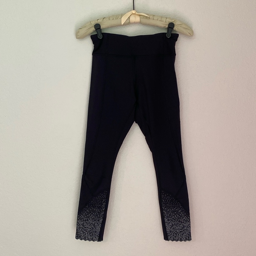 Lululemon scalloped leggings
